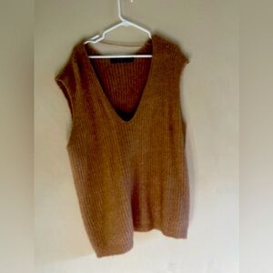 Oversized Sweater tank light brown